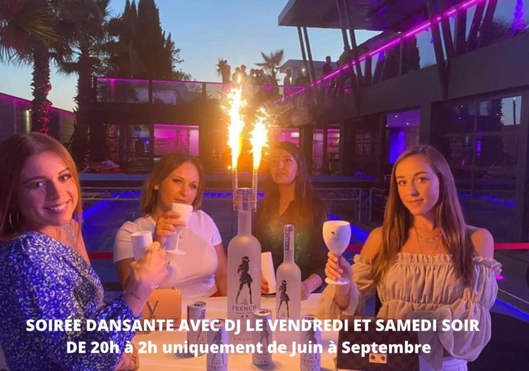 Mas La Farelle Chambre D'Hote,Fitness & Salle De Jeux Gratuite & Spa En Supplement Nimes Luaran gambar