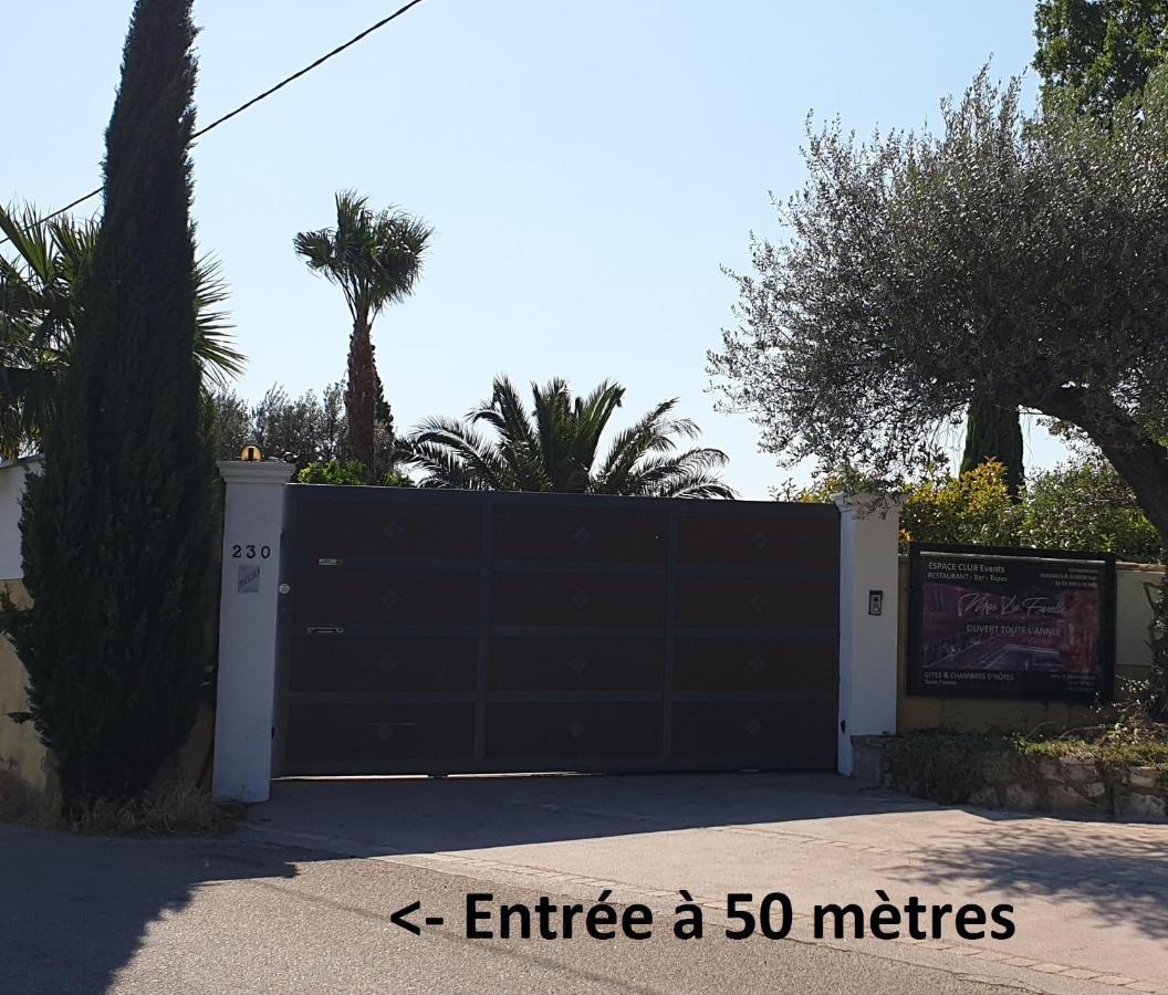 Mas La Farelle Chambre D'Hote,Fitness & Salle De Jeux Gratuite & Spa En Supplement Nimes Luaran gambar