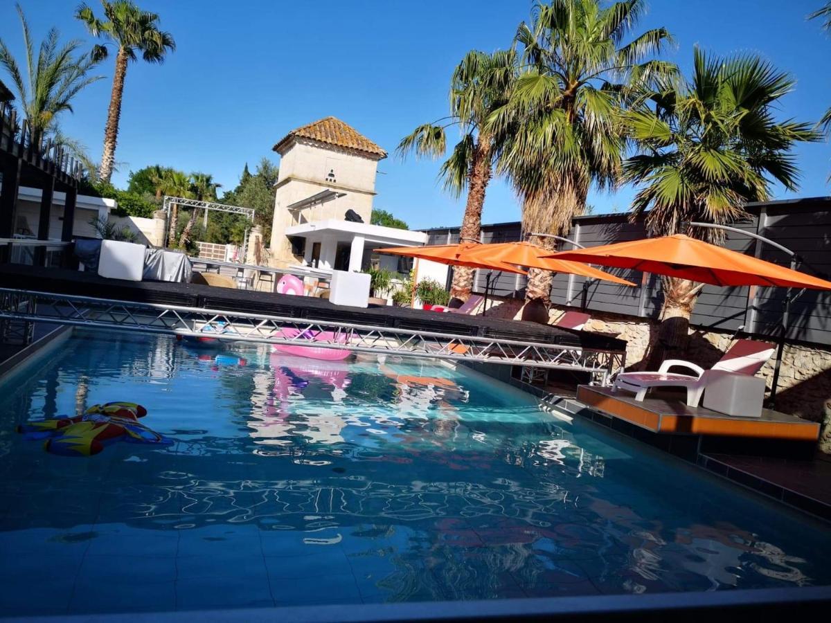 Mas La Farelle Chambre D'Hote,Fitness & Salle De Jeux Gratuite & Spa En Supplement Nimes Luaran gambar